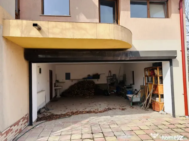 Vila superba 526 mp construiti, 765 mp teren, P+1+M+P, Chia - Chiajna (Bucuresti-Ilfov)