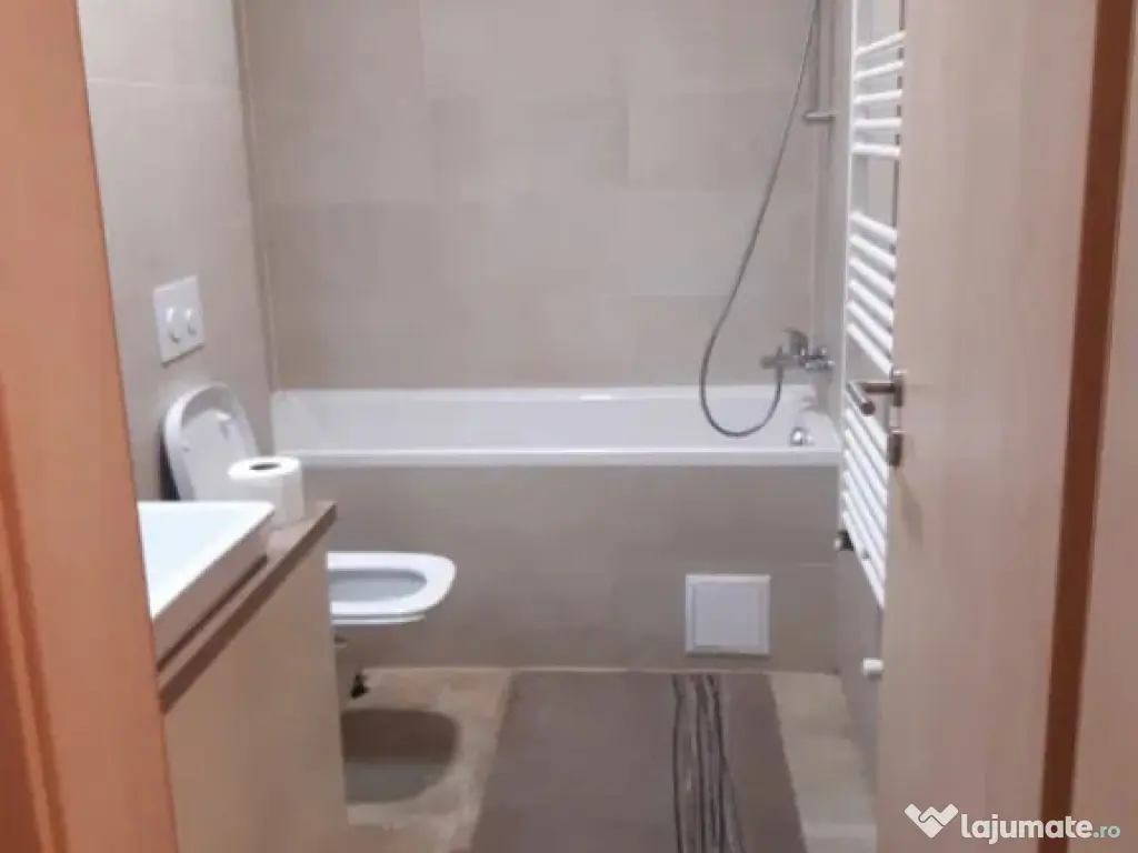 Apartament cu 2 cam, suprafata de 55 mp, loc de parcare + bo