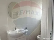 Casă / Vilă cu 8 camere de vânzare în zona Central 