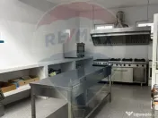 Casă / Vilă cu 8 camere de vânzare în zona Central 