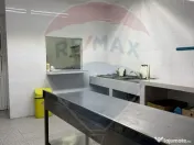 Casă / Vilă cu 8 camere de vânzare în zona Central 