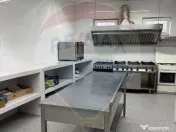 Casă / Vilă cu 8 camere de vânzare în zona Central 