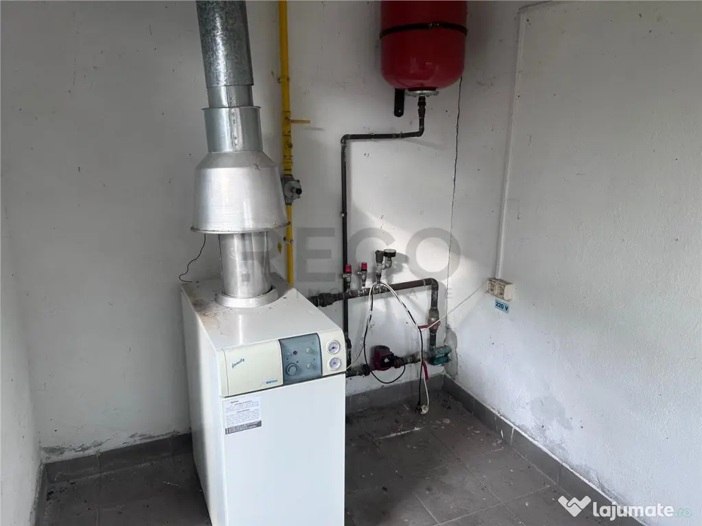 Hala industriala de in Marghita – 930 mp utili, teren 2470