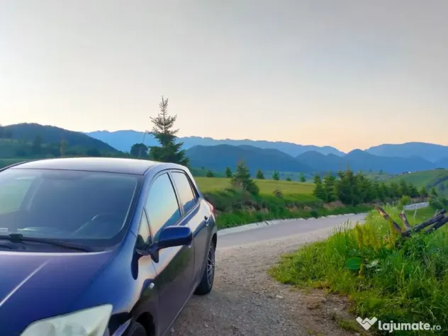 Toyota Auris 2007 | 2.0 D-4D |Necesită reparatie motor