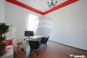 Spațiu Comercial + Birouri de Închiriat – 235 mp – ...