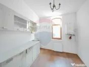 Spațiu Comercial + Birouri de Închiriat – 235 mp – ... 