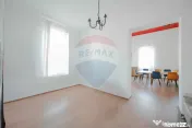 Spațiu Comercial + Birouri de Închiriat – 235 mp – ... 