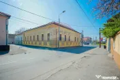 Spațiu Comercial + Birouri de Închiriat – 235 mp – ... 