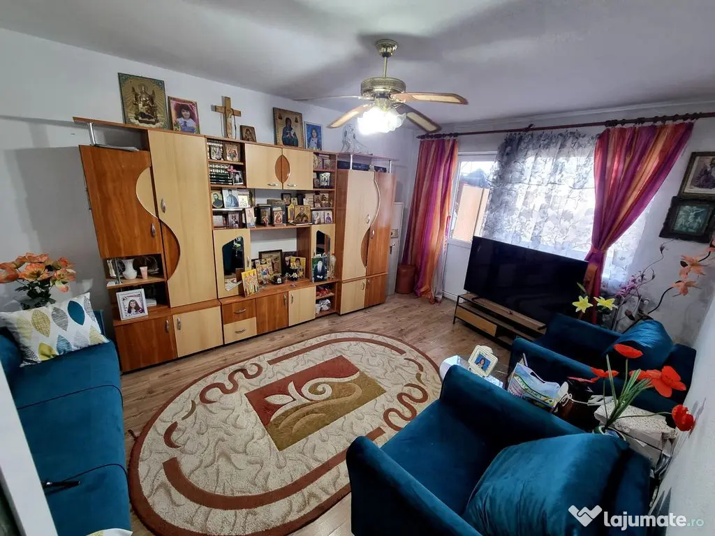 Doraly mall-apartament 2 camere decomandat cu gaze