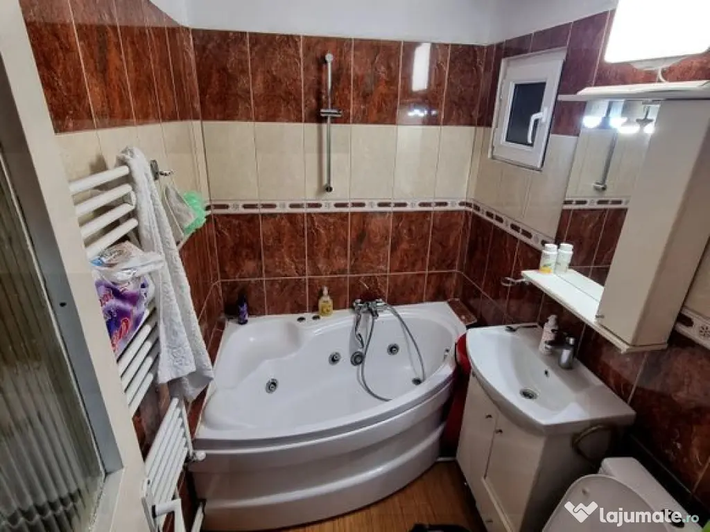 Doraly mall-apartament 2 camere decomandat cu gaze