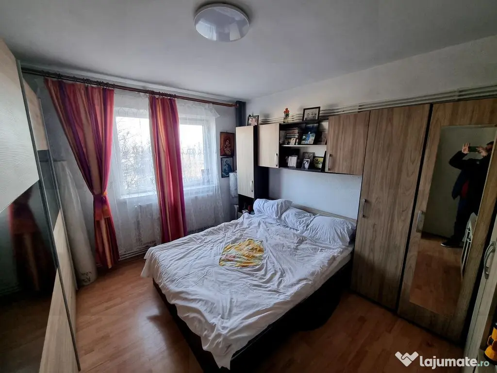 Doraly mall-apartament 2 camere decomandat cu gaze