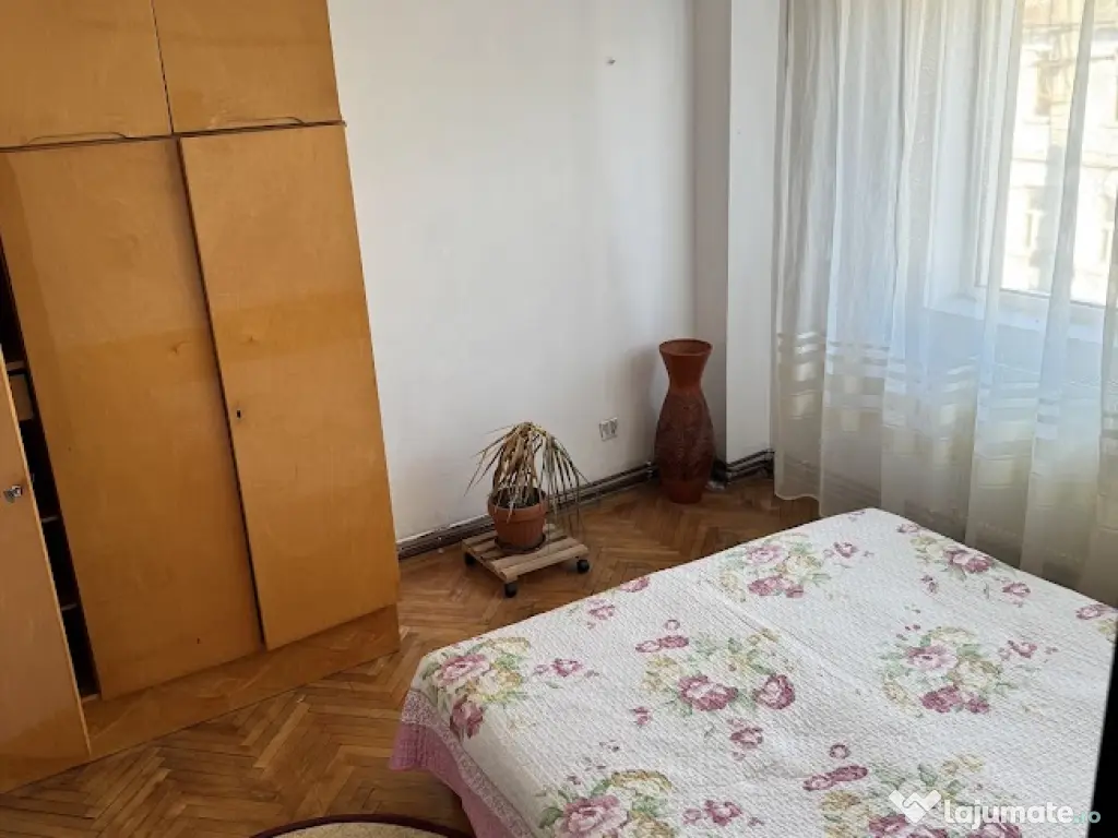 Apartament 3 camere langa Scoala Centrala