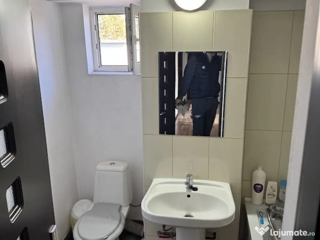Apartament 3 camere langa Scoala Centrala