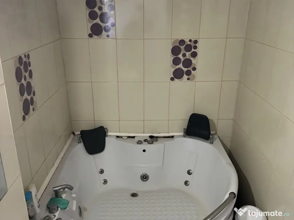 Apartament 3 camere langa Scoala Centrala