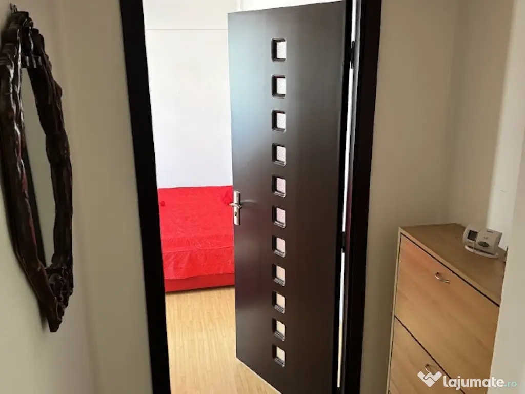 Apartament 3 camere langa Scoala Centrala