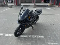 Motocicleta Yamaha yzf r125 2024