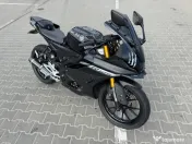 Motocicleta Yamaha yzf r125 2024