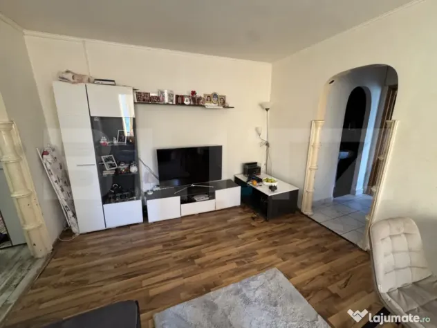 Apartament 3 camere, 70 mp, Podu Ros