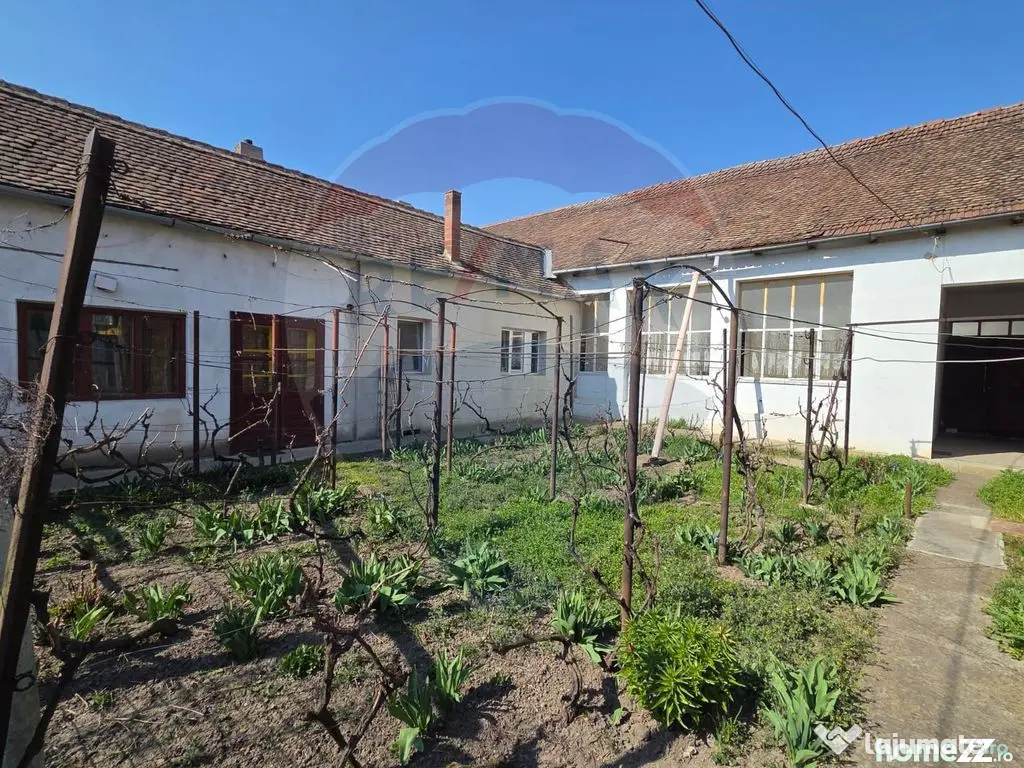 Casă deosebita ultracentral Salonta