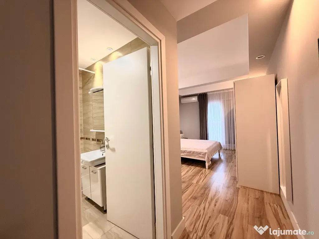 COSMOPOLIS - Apartament 4 camere, mobilat si utilat, terasa mare