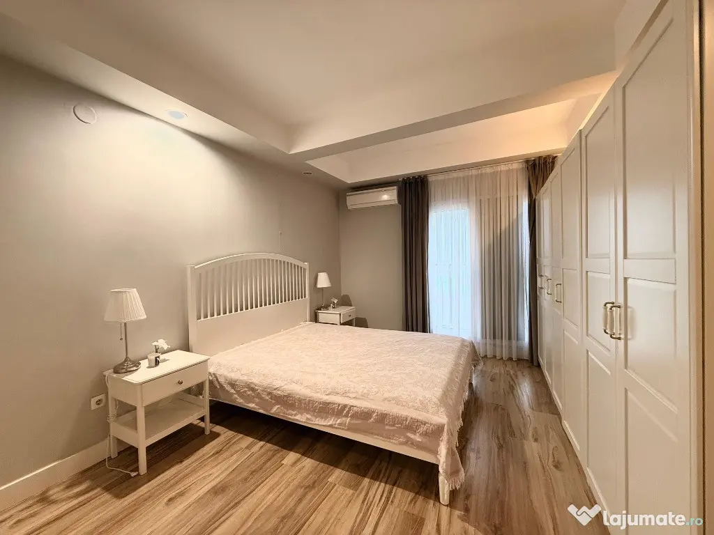 COSMOPOLIS - Apartament 4 camere, mobilat si utilat, terasa mare