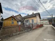 Casă de vânzare în GURA HUMORULUI zona Ariniș 250 mp ... 
