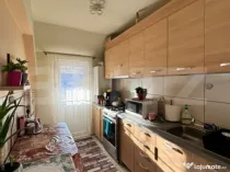 Apartament 2 camere, decomandat, parcare, zona Porii