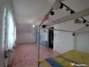 Comision 0% – Casă de vanzare primitoare în Săsar, 3... 