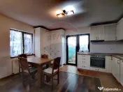 Comision 0% – Casă de vanzare primitoare în Săsar, 3... 