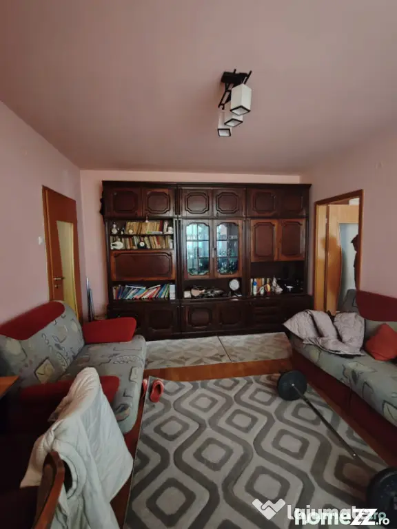 Apartament 3 camere | 70 mp | Zonă Sasar – Ideal pentru f
