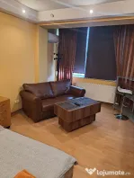 Inchiriez garsoniera, Deva,langa Primarie, etaj 1, pentru BIROU