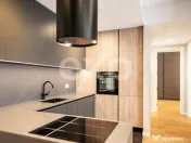 Apartament de vanzare 3 camere mobilat integral- One Verdi P 