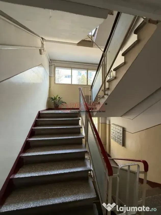 Sector 4 - Aleea Resita - Apartament 3 camere - disponibil