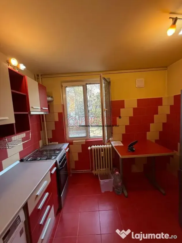 Sector 4 - Aleea Resita - Apartament 3 camere - disponibil