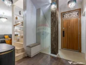 Casă / Vilă de lux cu 5 camere de vânzare în zona Sud... 