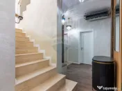 Casă / Vilă de lux cu 5 camere de vânzare în zona Sud... 