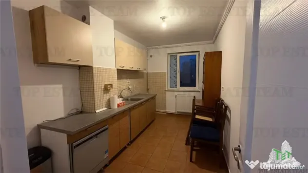 Apartament cu 2 camere in apropiere City Park Mall
