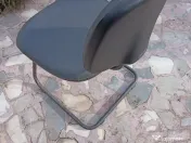 6 Scaune vizitator piele eco gri, cadru metalic tip sanie, stare buna 