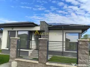 Casa individuala - 3 camere--PANOURI SOLARE 