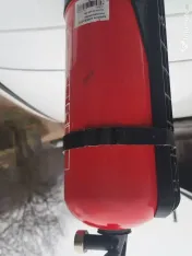 Stingător auto cu pulbere 2,5 kg 