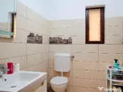 Proprietate Piatra Neamt-Vila cocheta,prevazuta cu terasa,garaj ,teren 