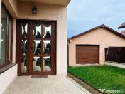 Proprietate Piatra Neamt-Vila cocheta,prevazuta cu terasa,garaj ,teren 