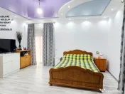 Proprietate Piatra Neamt-Vila cocheta,prevazuta cu terasa,garaj ,teren 