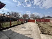 Casă / Vilă cu 4 camere de vânzare 