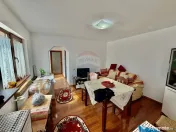 Casă / Vilă cu 4 camere de vânzare 