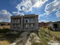 Duplex modern P+1, 233 mp, zona Nitella