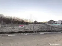 TEREN INTRAVILAN//COM. PLOPU//1300//2700 MP