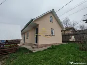 Casă din BCA, de vânzare în Parincea 