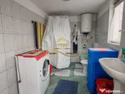 Casă din BCA, de vânzare în Parincea 