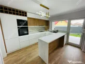 Casa individuala la cheie 400 mp teren 2 pivnite 4 camere 14 